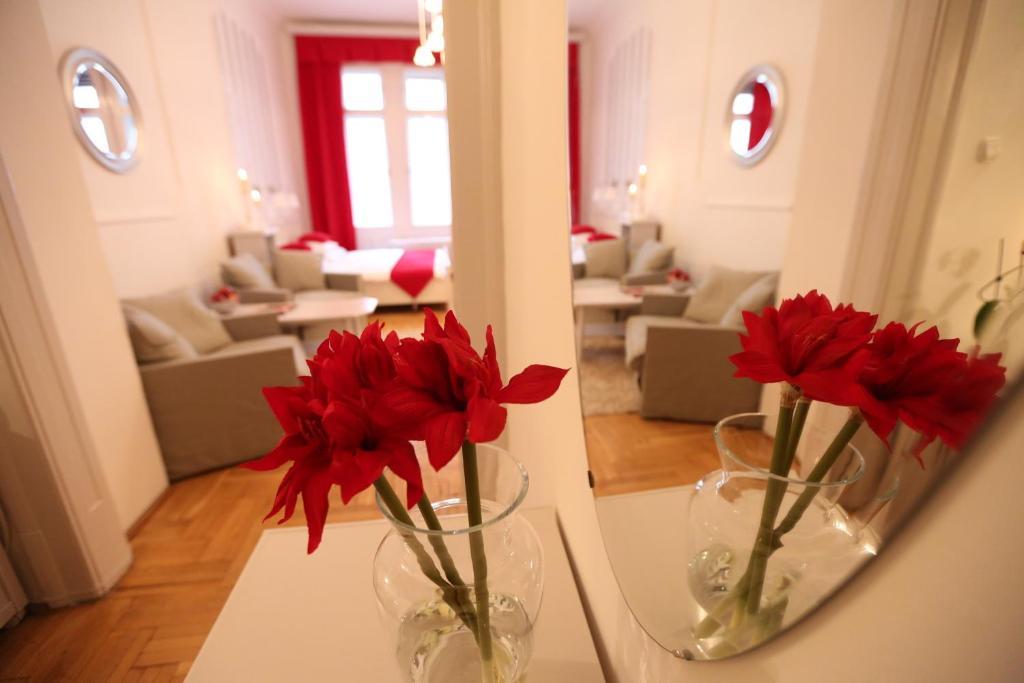D.Five Classic Luxury Apartment Boedapest Kamer foto